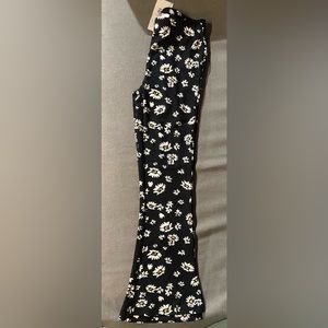 Girls size 7/8 flare leg leggings